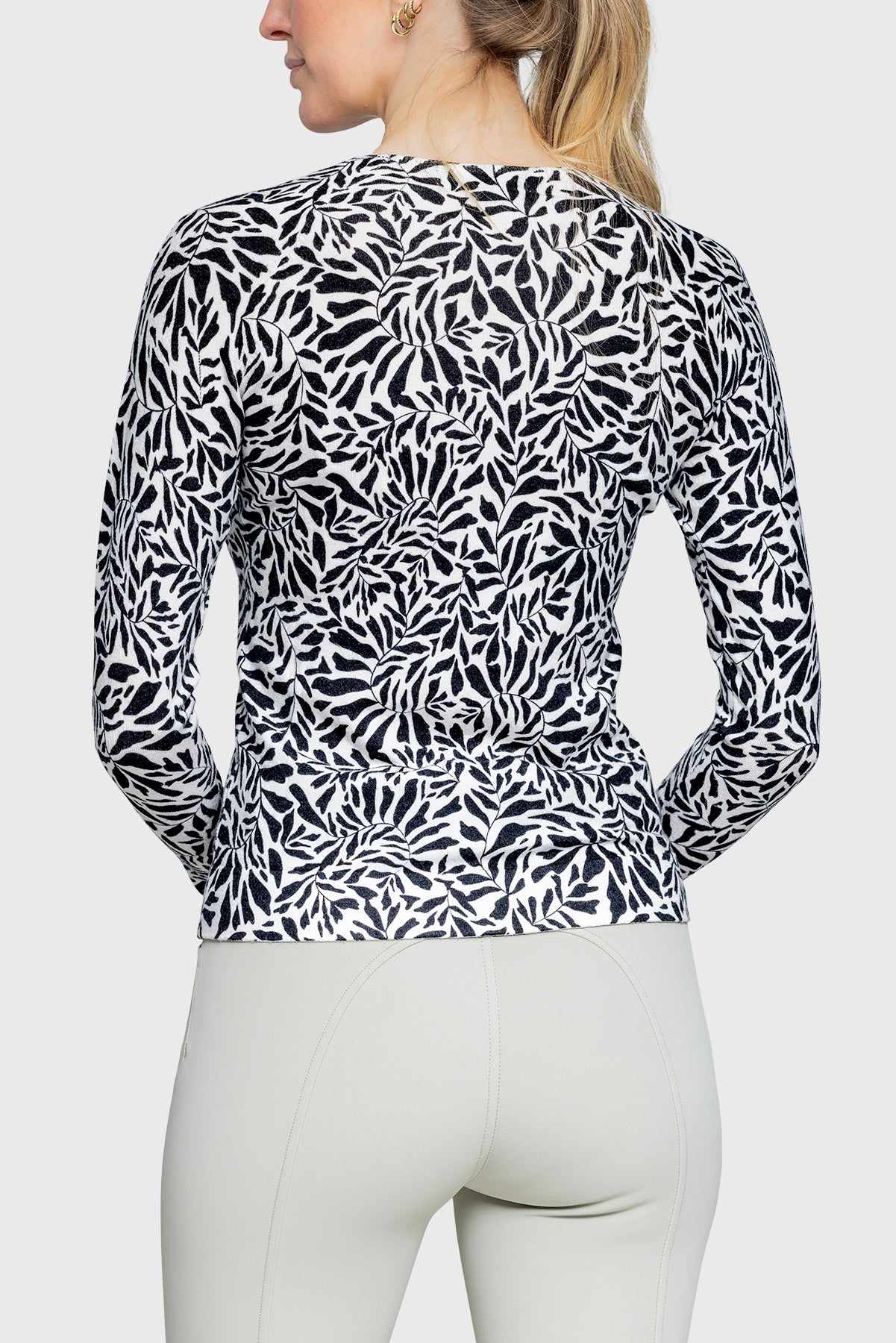 Black and White Climbing Vine Sweater - [Kastel]